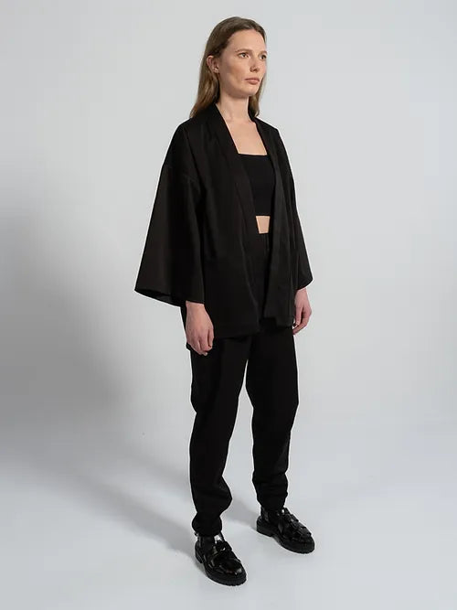 1ER MAI - Kimono in black