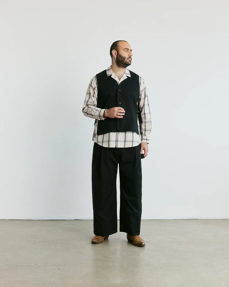 VERI - Sabato Twill vest - Black