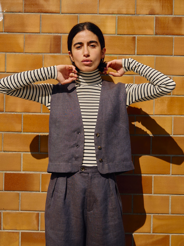 BERNIE blue-grey vest