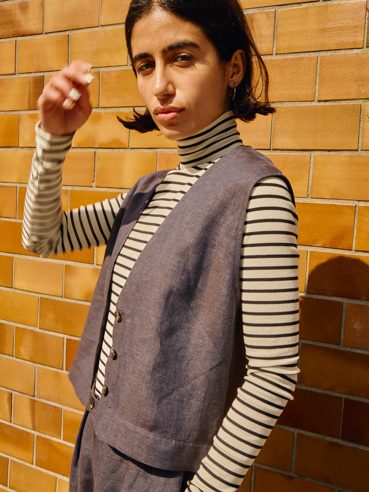BERNIE blue-grey vest